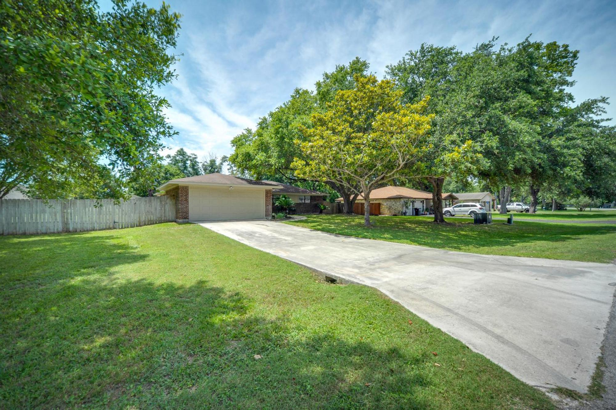 Mcqueeney Vacation Rental About 10 Mi To New Braunfels Eksteriør bilde